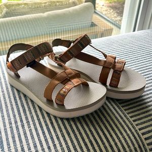 Teva Midform Strappy Sandal